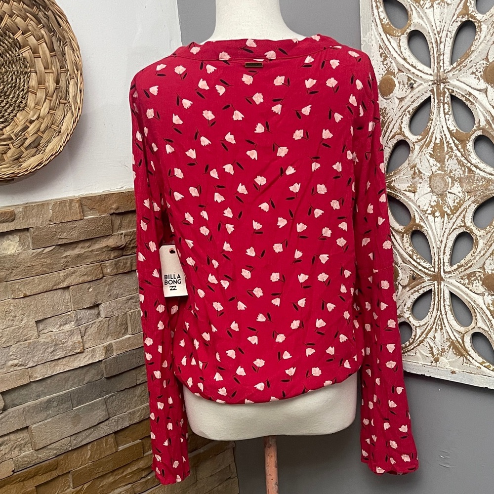Billabong Red Patterned Blouse Flared Half Open S… - image 5